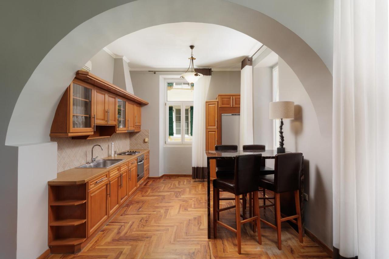 Liston'S Central Suites Corfu  Esterno foto